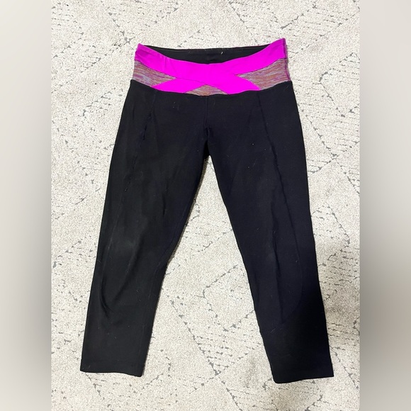 Lululemon size 4 crop pants. - Picture 4 of 4